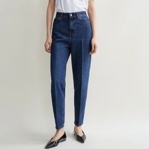 Toteme Tapered leg Jeans